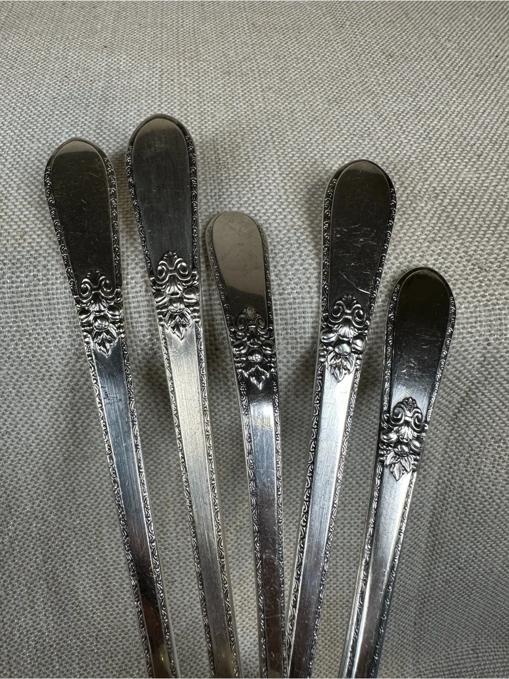1847 VINTAGE Rogers Bros Adoration Silver Plated Hostess Set of 5
